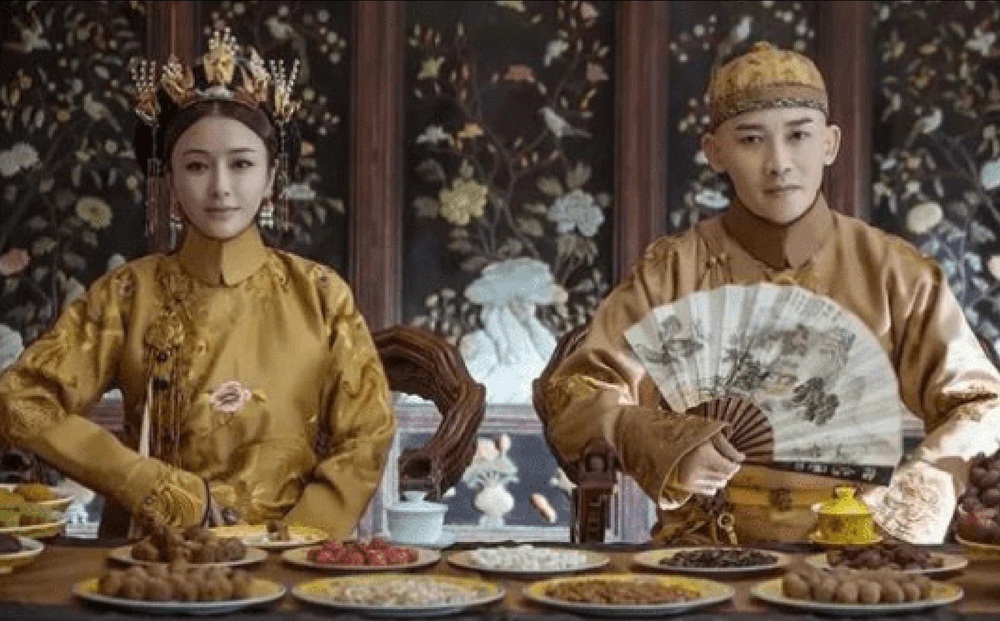 Mỹ nhân đột tử bí ẩn trong đêm, Càn Long day dứt dành cả phần đời còn lại tưởng nhớ