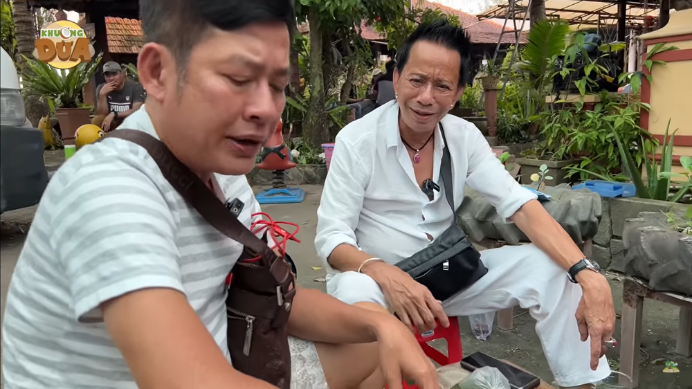 Anh Bảo Chung có ý đổ cho tôi ăn cắp đồ hiệu 1500 đô - Ảnh 4. Anh Bảo Chung có ý đổ cho tôi ăn cắp đồ hiệu 1500 đô - Ảnh 4.