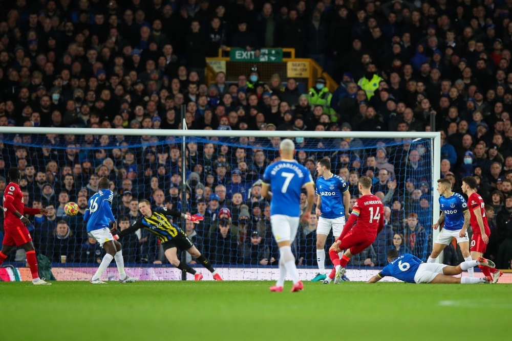Vua Ai Cập Salah tỏa sáng rực rỡ, Liverpool đại thắng derby Merseyside - Ảnh 5.