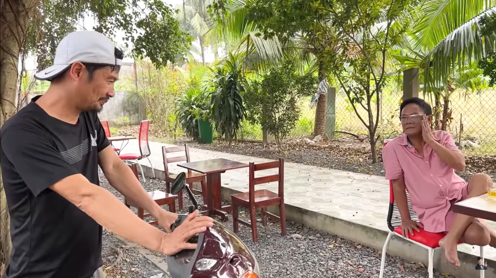 Tấn Hoàng: Khán giả mà biết Tiết Cương có tính đó thì nhục lắm - Ảnh 3. Tấn Hoàng: Khán giả mà biết Tiết Cương có tính đó thì nhục lắm - Ảnh 3.