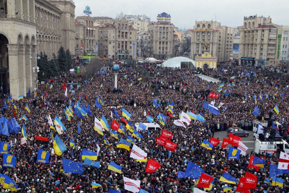 NI: Mỹ đã trao Putin cơ hội vàng ở Ukraine, Kiev trả một cái giá quá đắt - Ảnh 2.