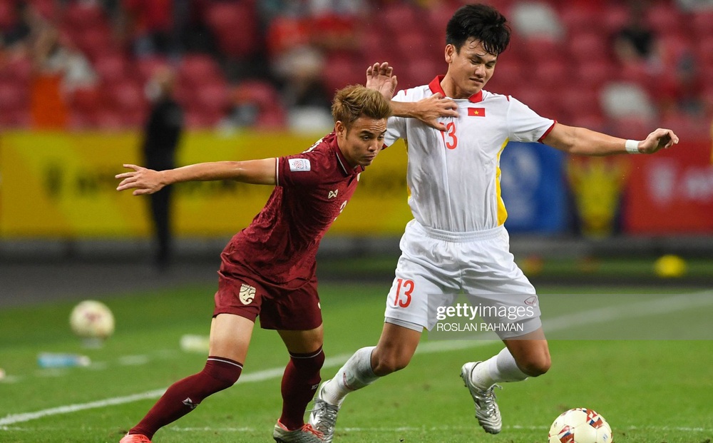 Cầu thủ chuyên cà khịa của Thái Lan nhận hung tin trước Chung kết AFF Cup 2020