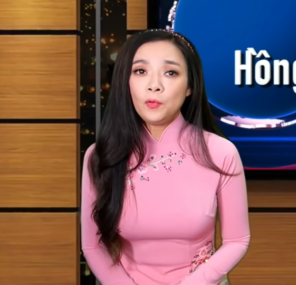 Vũ Linh đang hát, người ta tràn lên sân khấu cho tiền, nhiều hơn cả tiền cát xê - Ảnh 2. Vũ Linh đang hát, người ta tràn lên sân khấu cho tiền, nhiều hơn cả tiền cát xê - Ảnh 2.