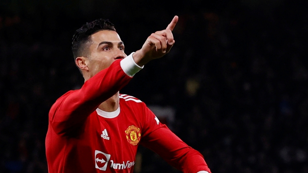 Ronaldo tranh thủ nịnh HLV Ralf Rangnick - Ảnh 1. Ronaldo tranh thủ nịnh HLV Ralf Rangnick - Ảnh 1.