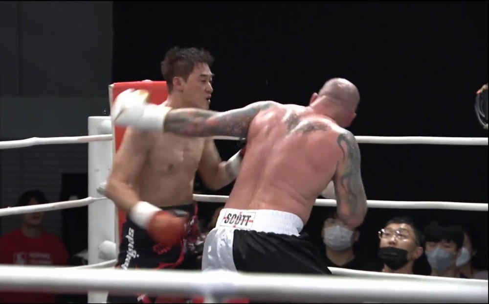 ‘Lý Tiểu Long Hàn Quốc’ DK Yoo thất bại trước cựu võ sĩ UFC