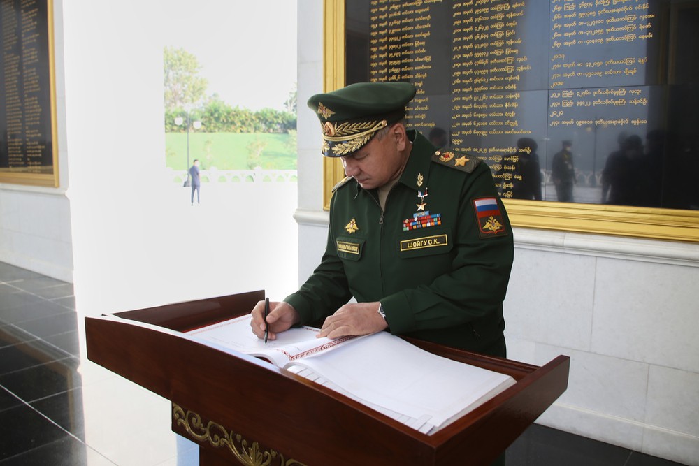 Thời điểm cận kề chính biến, Thống tướng Myanmar long trọng đón BTQP Nga: Thỏa thuận chuyện gì? - Ảnh 1.