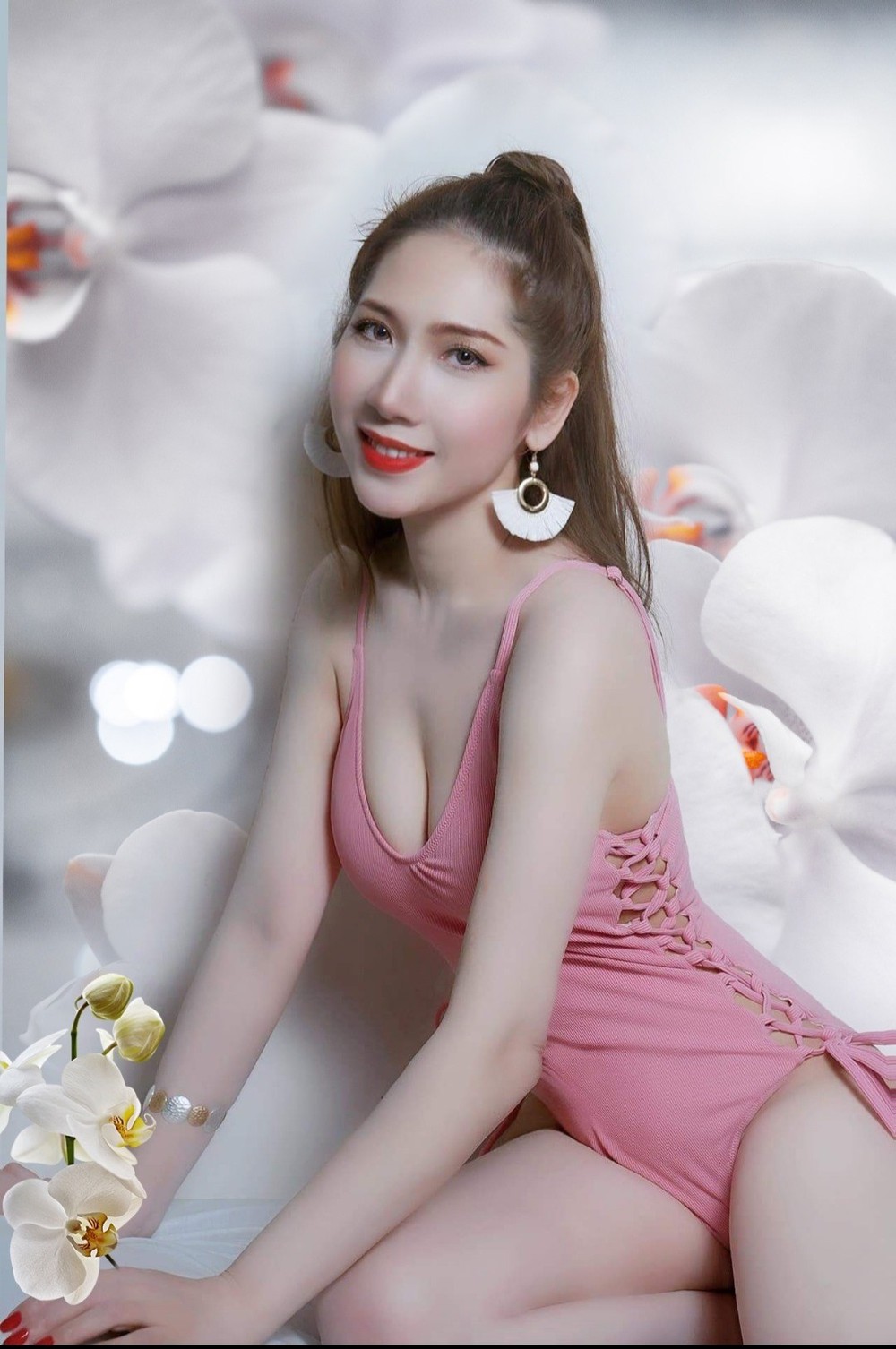 Hoa hậu Dương Quỳnh Lisa gợi cảm khi diện bikini - Ảnh 6.