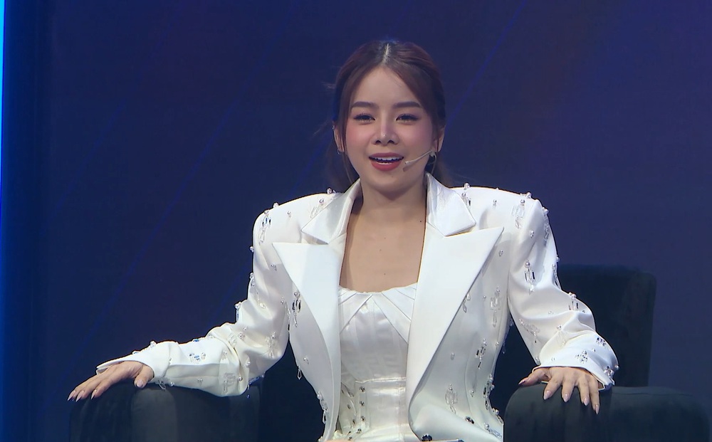 DJ Mie tự tin khi ngồi ghế nóng cùng Lâm Vinh Hải, Hoàng Anh
