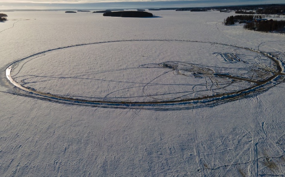 Đĩa băng xoay nhân tạo lớn nhất thế giới ở Phần Lan