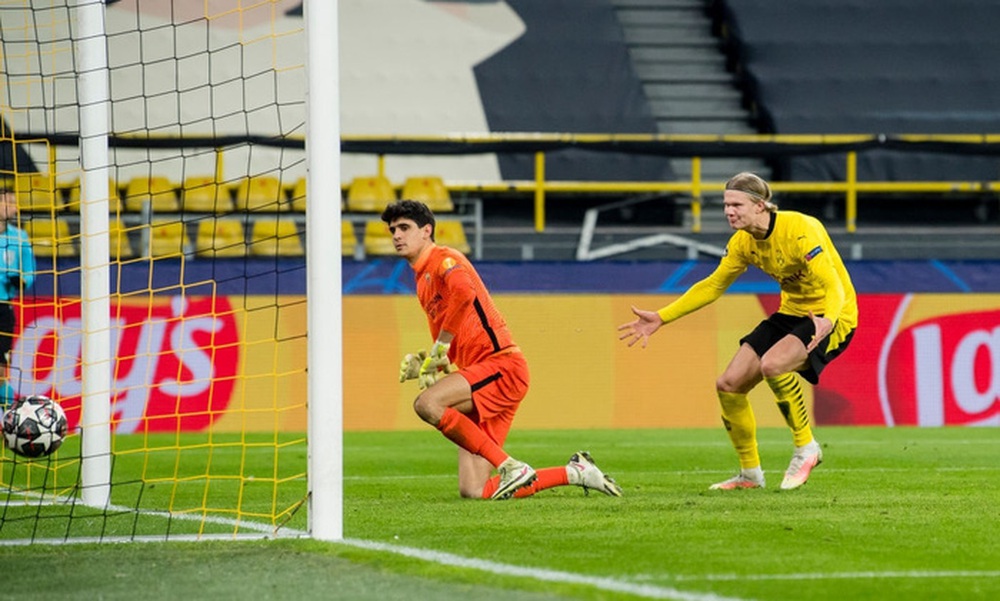 Erling Haaland hai lần sút tung lưới thủ môn trong một pha ghi bàn cho Dortmund - Ảnh 8.