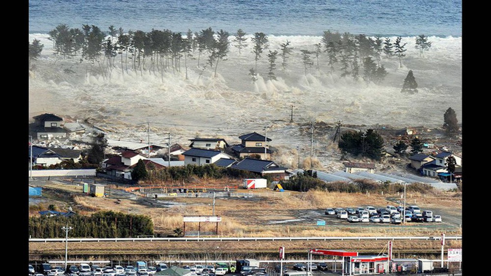 Nhìn lại thảm họa động đất - sóng thần làm nghiêng trục Trái Đất 10 năm trước - Ảnh 6.