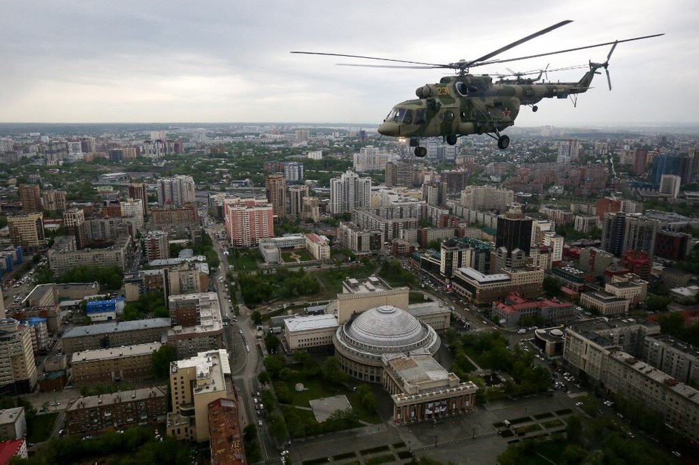 Bất ngờ bị trực thăng Nga ra đòn nắn gân ở biên giới - QĐ Ukraine chao đảo, chịu trận? - Ảnh 5.