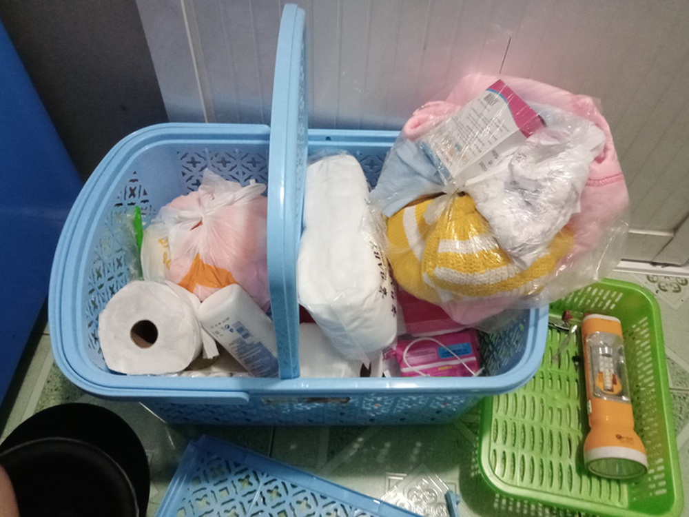 Diễn biến vụ căng thẳng sản phụ tử vong, người nhà tố bác sĩ tắc trách - Ảnh 1.