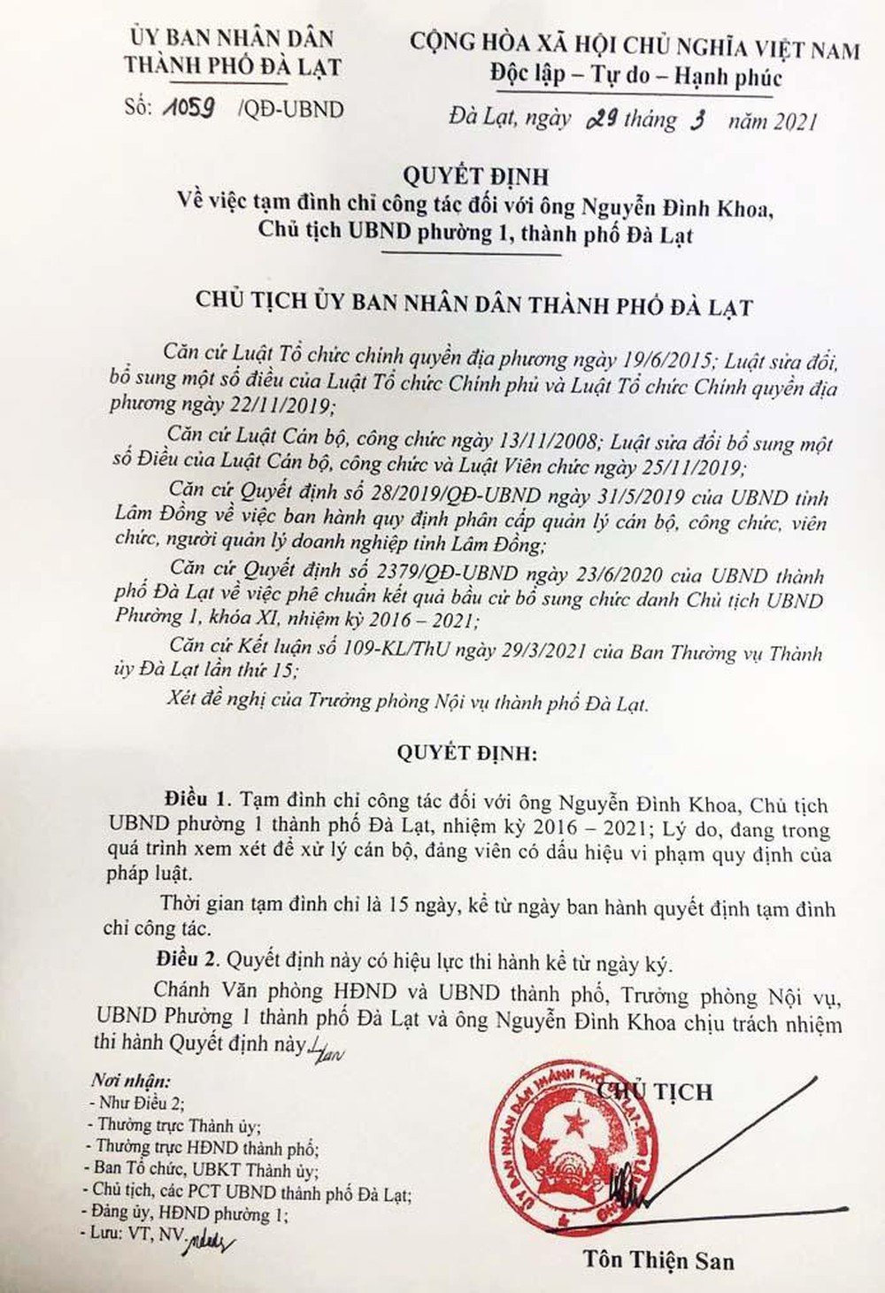  Hai chủ tịch phường ở Đà Lạt bị tạm đình chỉ vì sử dụng chất kích thích  - Ảnh 1.