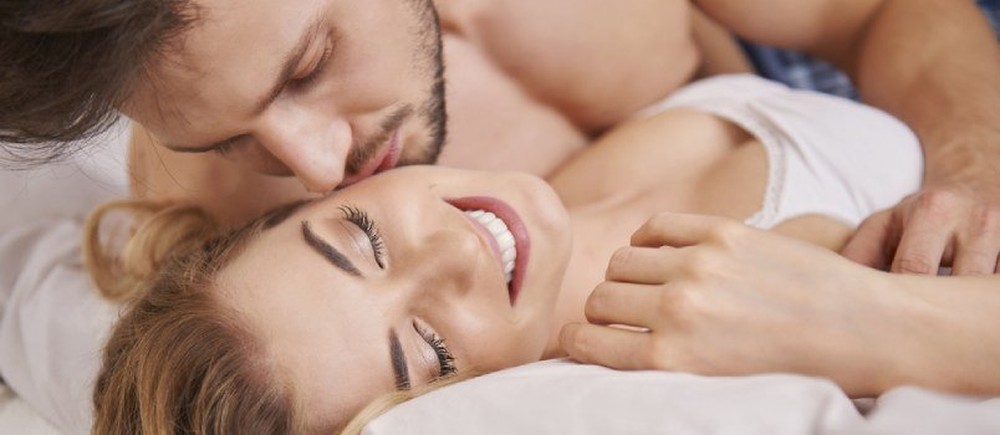 Tăng vọt ham muốn tình dục, phiêu lưu hơn trên giường nhờ… đại dịch Covid-19 - Ảnh 2.