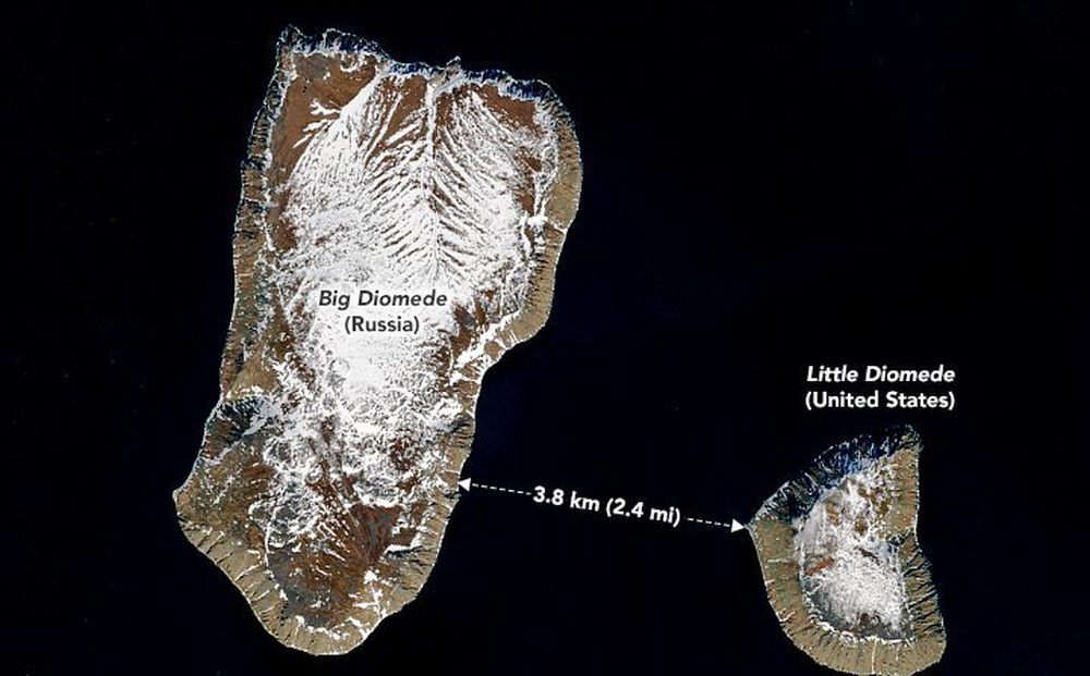 'Du hành ngược thời gian' nơi hai hòn đảo cách nhau chưa đầy 4 km