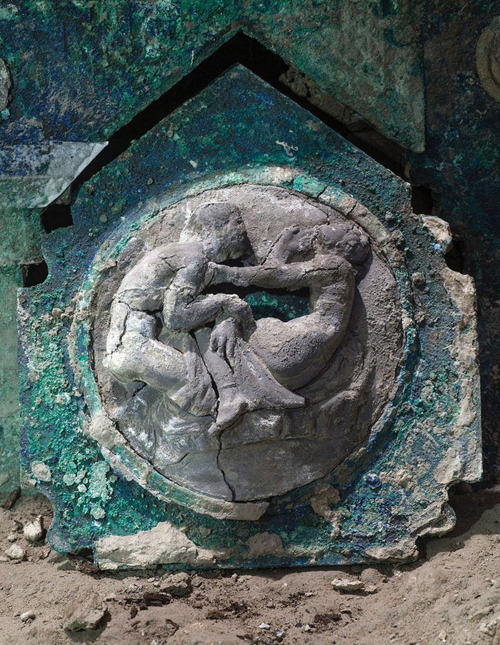 Siêu xe 2.000 năm tuổi được tìm thấy ở Pompeii: Xuyên không là có thật? - Ảnh 1.