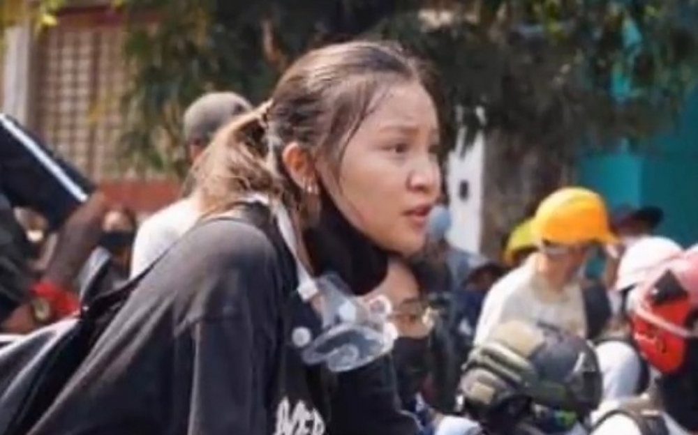 Ảnh: Đám tang nữ sinh Myanmar tử vong do bị bắn vào đầu trong biểu tình phản đối đảo chính - Ảnh 1.