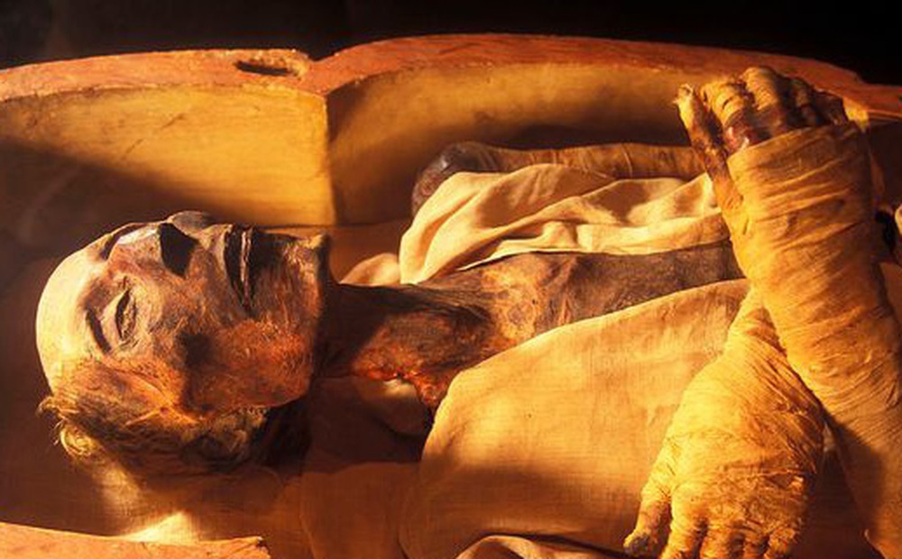 Sự cố kênh đào Suez có phải do một lời nguyền Pharaoh cổ đại?