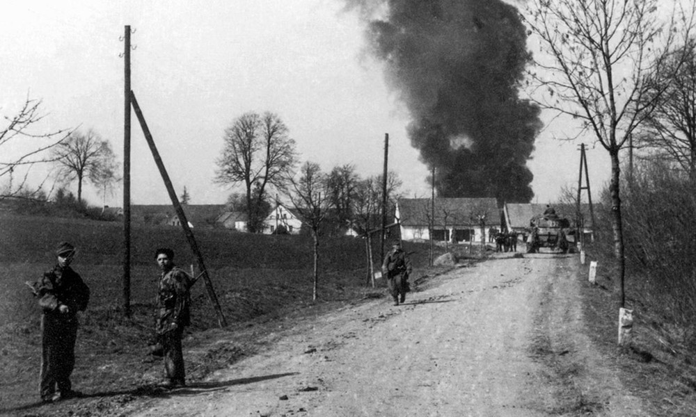 Tư lệnh say không thể mắc sai lầm: Phát xít Đức bất ngờ đại thắng Hồng quân lần cuối cùng trong Thế chiến II - Ảnh 7.