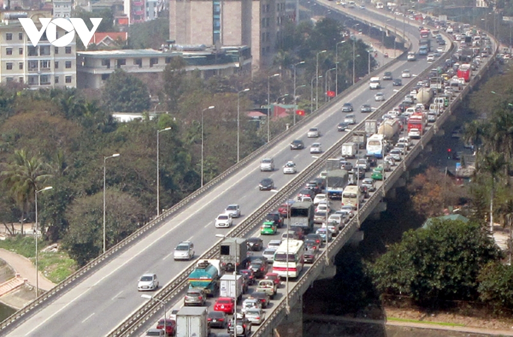 Hà Nội cấm xe đường Vành Đai 3 trên cao đoạn Mai Dịch-Cầu Thăng Long - Ảnh 1.