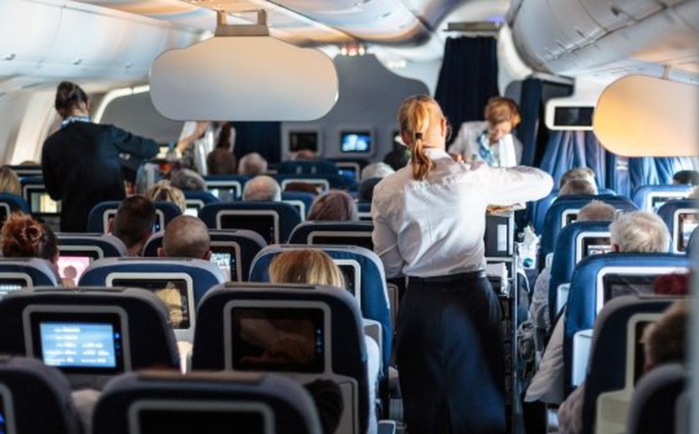 Nếu phải đi lại nhiều bằng máy bay, đây là 12 điều cần phải biết để đảm bảo an toàn cho bản thân trước tiên: Bạn đã biết được mấy điều?