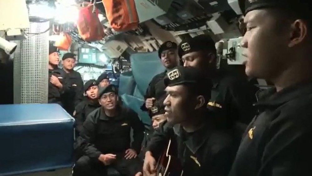 Tàu ngầm Indonesia bị nước ngoài bắn chìm là tin đồn xúc phạm: Hé lộ nguyên nhân khác - Ảnh 1.