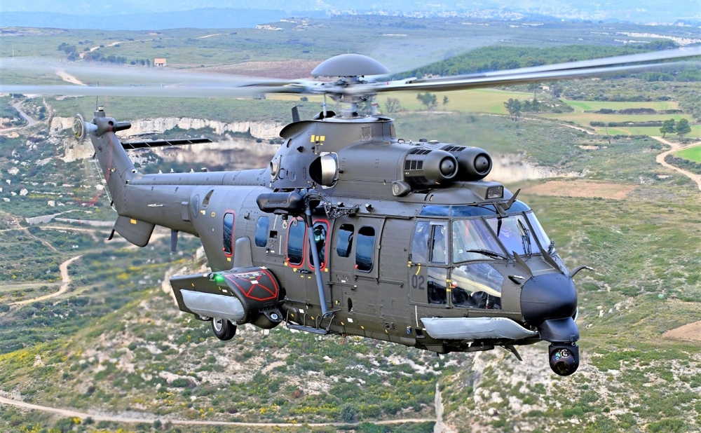 Khám phá trực thăng H225M Singapore mới tậu từ châu Âu - Ảnh 2.