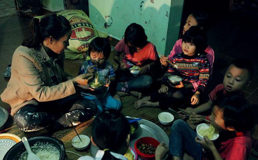Bất ngờ với cuộc sống hiện tại của người phụ nữ 29 tuổi đẻ 8 con ở Hà Nội