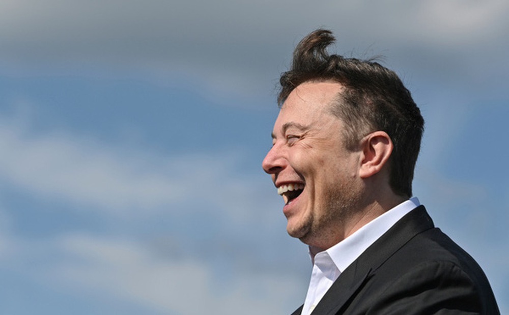 Elon Musk ‘lật kèo’, tuyên bố Tesla dừng chấp nhận thanh toán bằng Bitcoin, giá đồng tiền số lập tức cắm đầu lao dốc