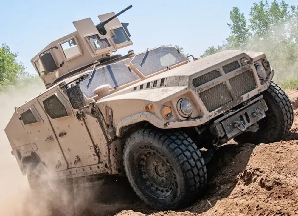 Những chiếc xe bọc thép địa hình Mỹ sẵn sàng thay thế ‘quái thú’ Humvee - Ảnh 6.