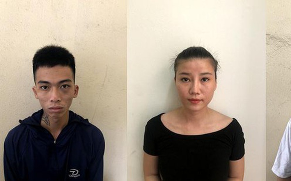 Núp bóng nhân viên giao hàng bán cần sa