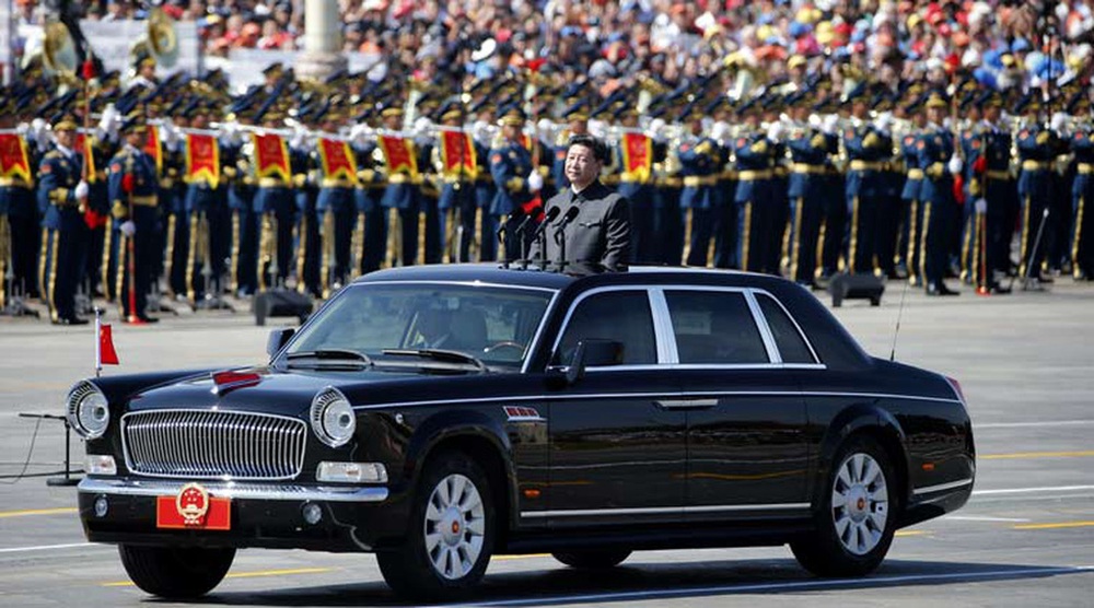 Khám phá chiếc xe người Trung Quốc tự hào: Đầy gỗ sưa đỏ, phiên bản dân sự giá 16 tỷ - Ảnh 5.