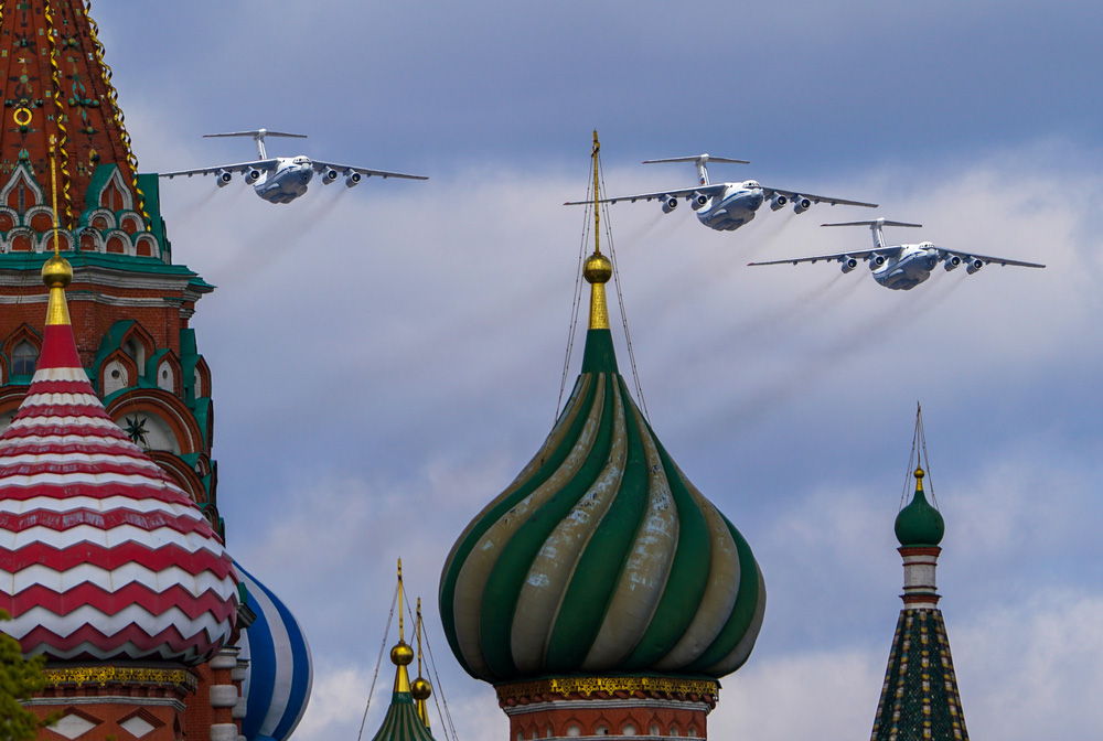 Choáng ngợp Không quân Nga diễn tập kỷ niệm 76 năm Ngày Chiến thắng - Ảnh 10.