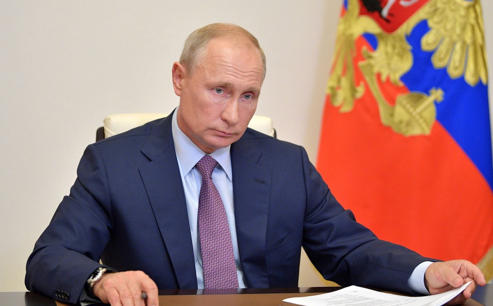 Tổng thống Putin: Vaccine Covid-19 của Nga đáng tin như súng trường AK-47