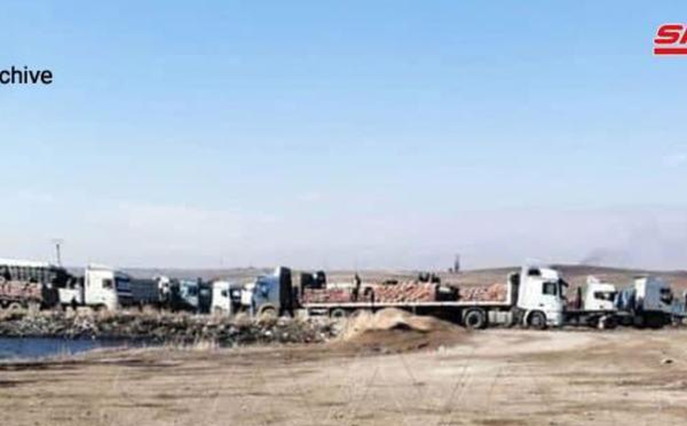 Động thái lạ của hàng chục xe tải quân sự Mỹ ‘lũ lượt’ từ Syria đến Iraq