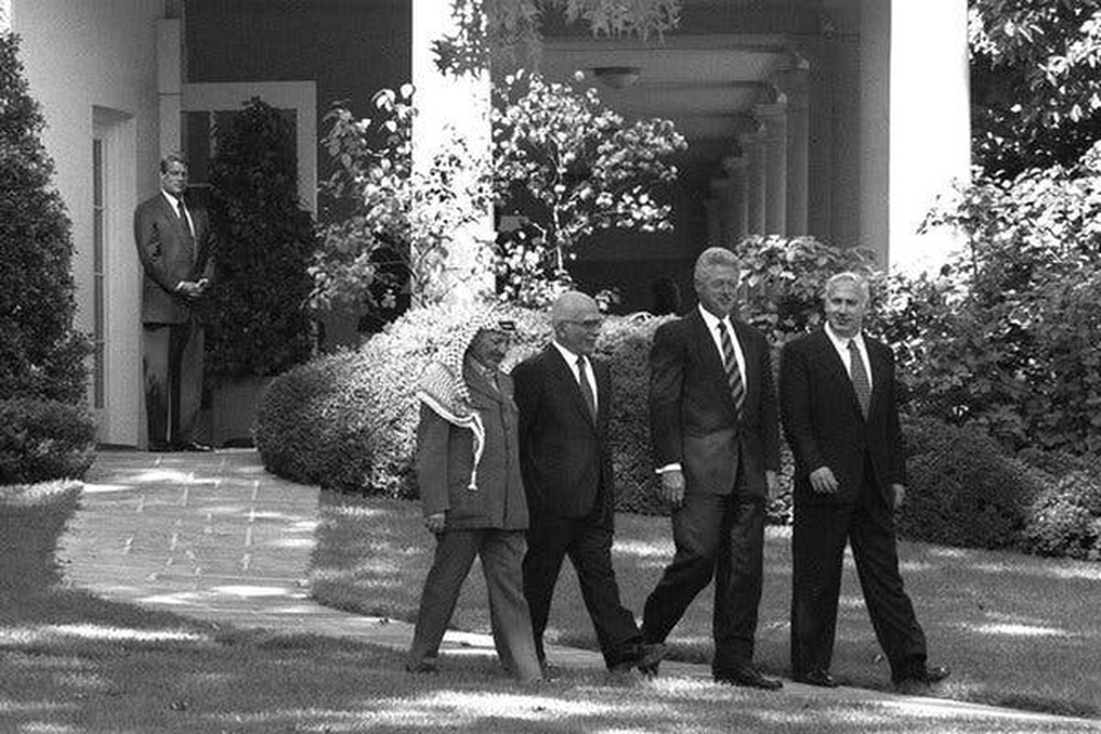 Cuộc đời cựu Thủ tướng Israel Netanyahu qua ảnh - Ảnh 6.