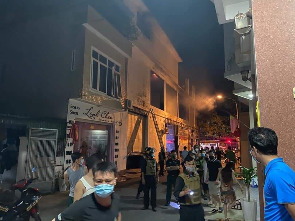 Nghệ An: Hiện trường vụ cháy kinh hoàng khiến 6 người tử vong - Ảnh 1.