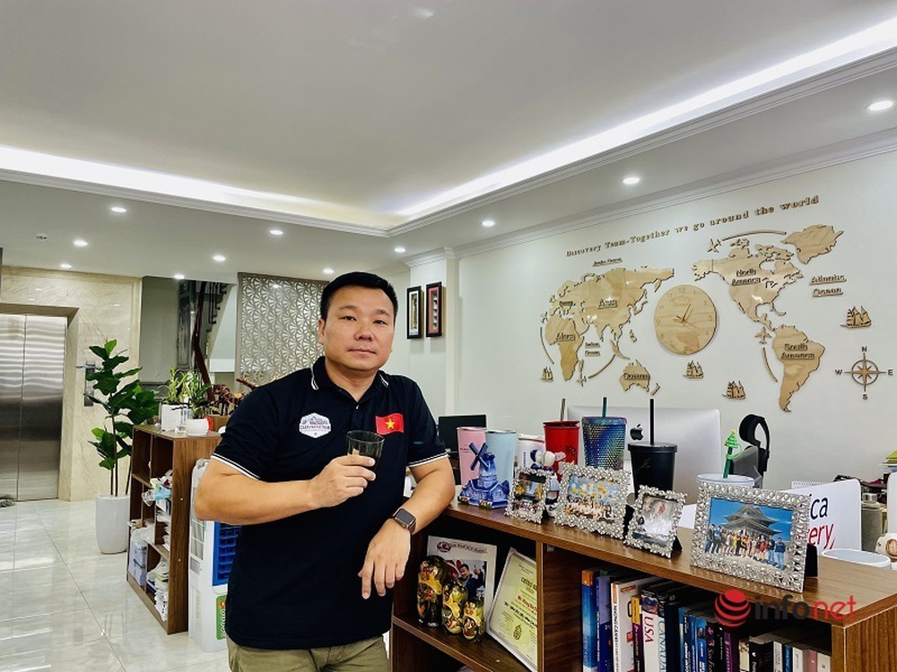 Giám đốc du lịch bán hết nhà cửa, xoay đủ nghề vượt qua đại dịch - Ảnh 2.