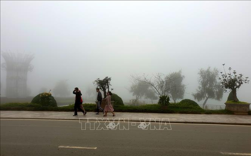 Sa Pa chuyển rét giữa mùa hè