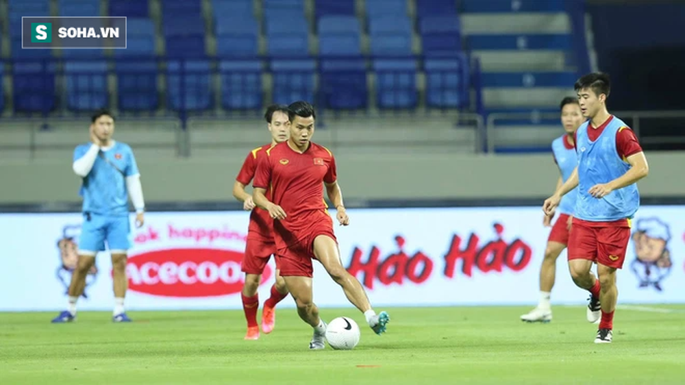 HẾT GIỜ Việt Nam 4-0 Indonesia: Tiến Linh, Quang Hải, Công Phượng, Văn Thanh trừng phạt màn đá xấu của Indonesia - Ảnh 18.