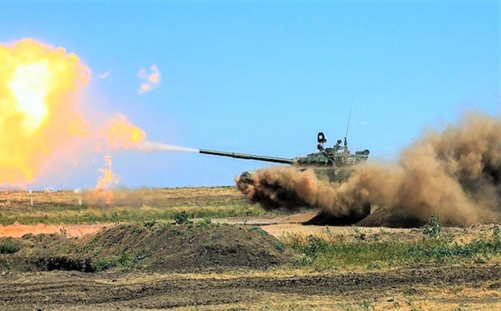 Soi sức mạnh của “báo thép” T-72B3 Nga điều về trấn giữ Crimea
