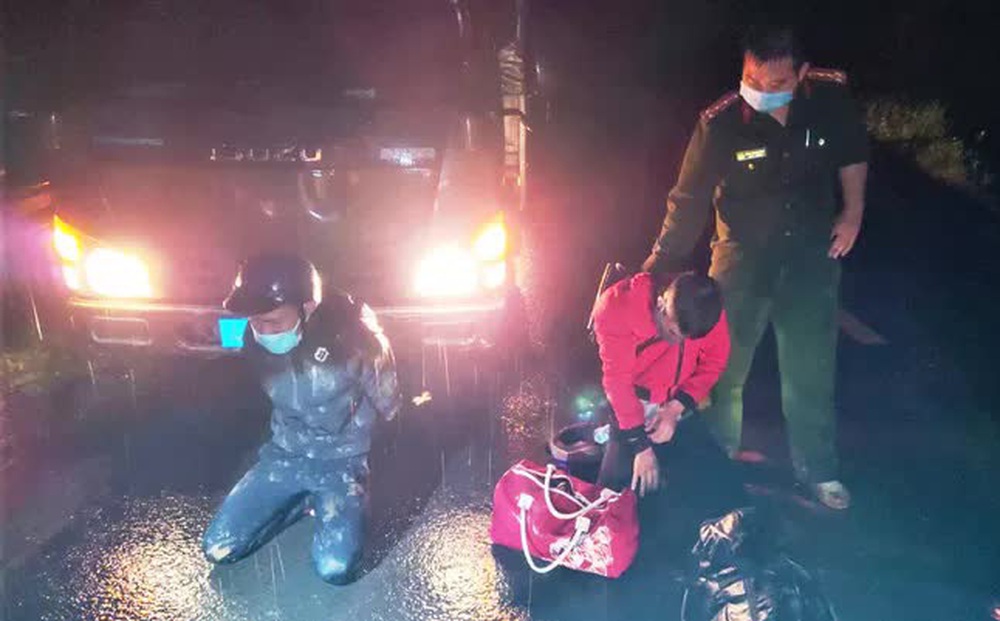 Lâm Đồng: Truy bắt 2 thanh niên vượt hàng loạt chốt kiểm dịch Covid-19 liên tỉnh
