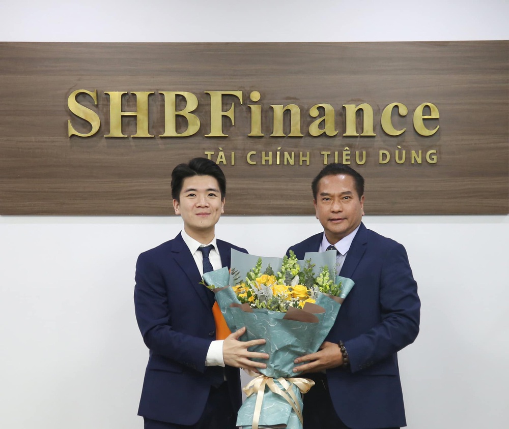 Thiếu gia nghìn tỷ nhà bầu Hiển lôi kéo sử dụng dịch vụ tài chính, cho vay cá nhân? - Ảnh 1.