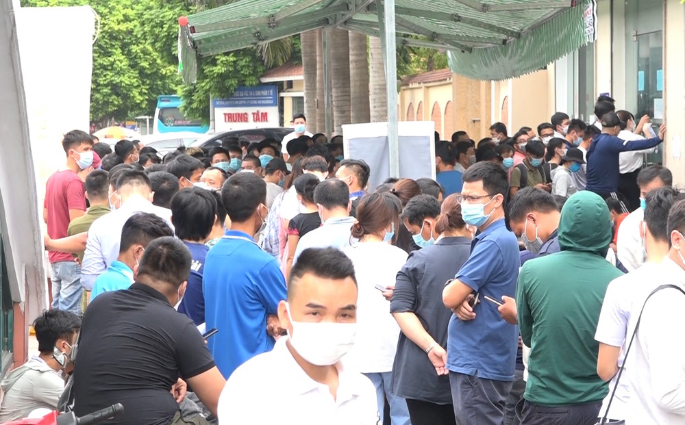 Giải tỏa 'giấy thông hành' âm tính: Có thể cho test nhanh tại điểm dừng nghỉ cao tốc