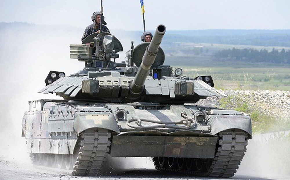 Xe tăng Ukraine ‘bắn nhầm’ vào ngôi làng trong cuộc tập trận