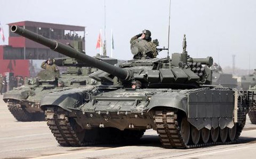 Xem ‘ma tốc độ’ T-72B3 của Nga phô diễn ‘tuyệt đỉnh công phu’