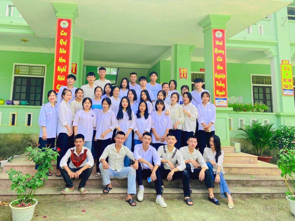 Xúc động tin nhắn thầy giáo gửi đám trò lớp 12 lười học: Ba năm qua thầy có gì sai mong các em bỏ qua - Ảnh 3.