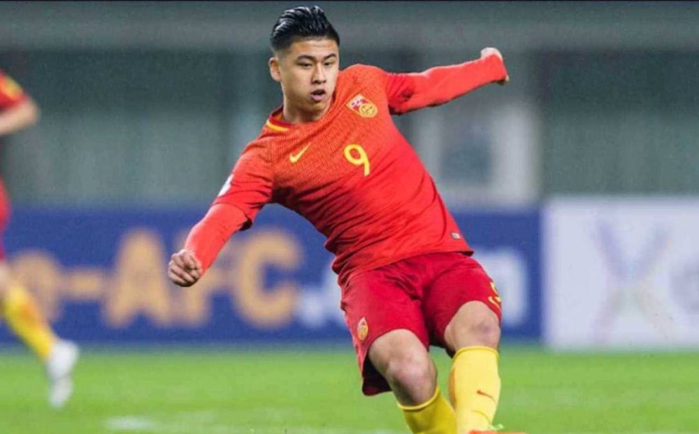 "Văn Hậu của Trung Quốc" nể bóng đá trẻ Việt Nam, cảnh báo Trung Quốc coi chừng nếu không thể thắng