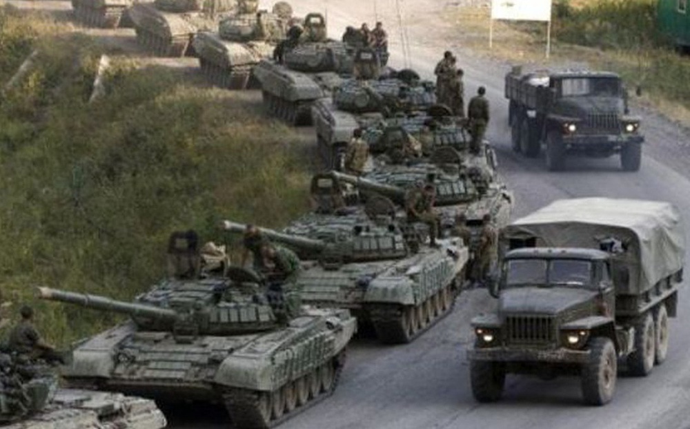 Nga tăng cường xe tăng hiện đại nhất đến Crimea, điều gì đang xảy ra?